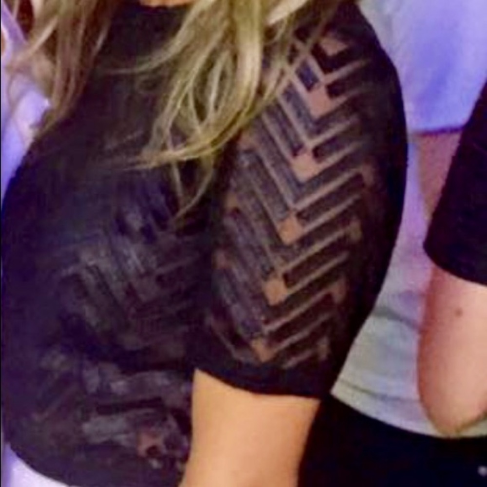 Black crop top